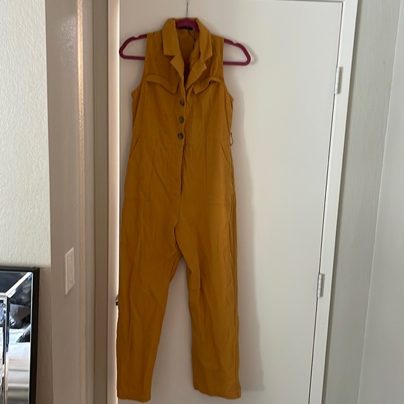 Yellow romper - Picture 1 of 1